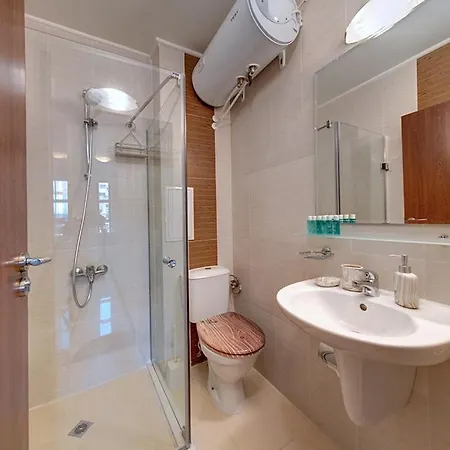 Cozy Mountain-view In Belmont, By Flat Mаnager * Μπάνσκο