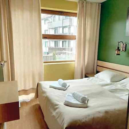 Belmont's Dragon Nest - 1bd Apartment *