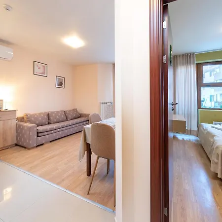 公寓 Cozy Mountain-view In Belmont, By Flat Mаnager